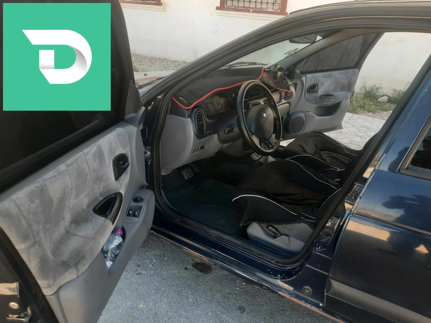 Renault Megane 1996 40 KHENCHELA 