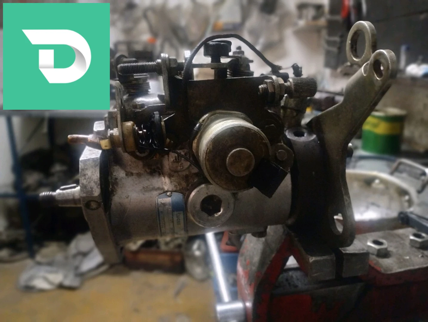 A vendre Une pompe injection 