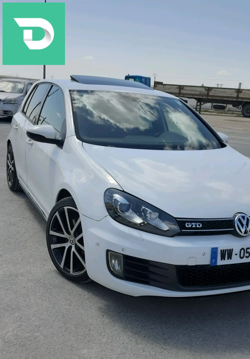 Volkswagen Golf 2013 4 OUM EL BOUAGHI 