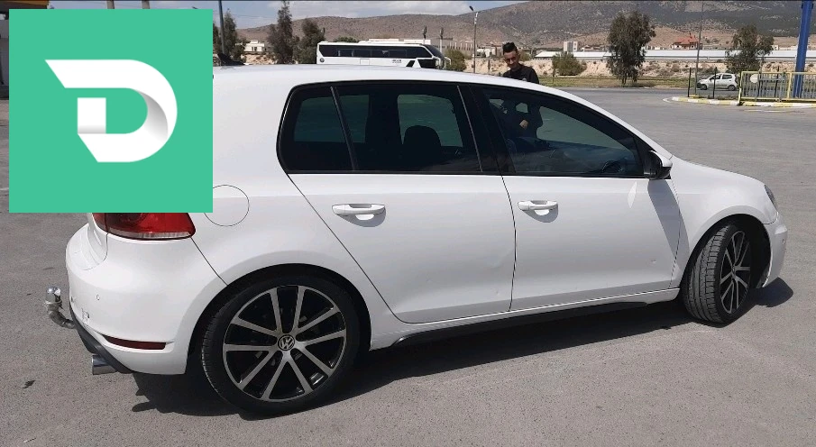 Volkswagen Golf 2013 4 OUM EL BOUAGHI 