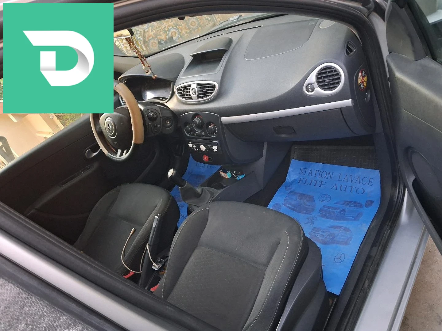 Renault Clio 3 2009 16 ALGER 