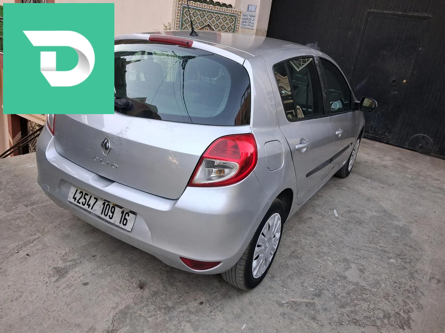 Renault Clio 3 2009 16 ALGER 