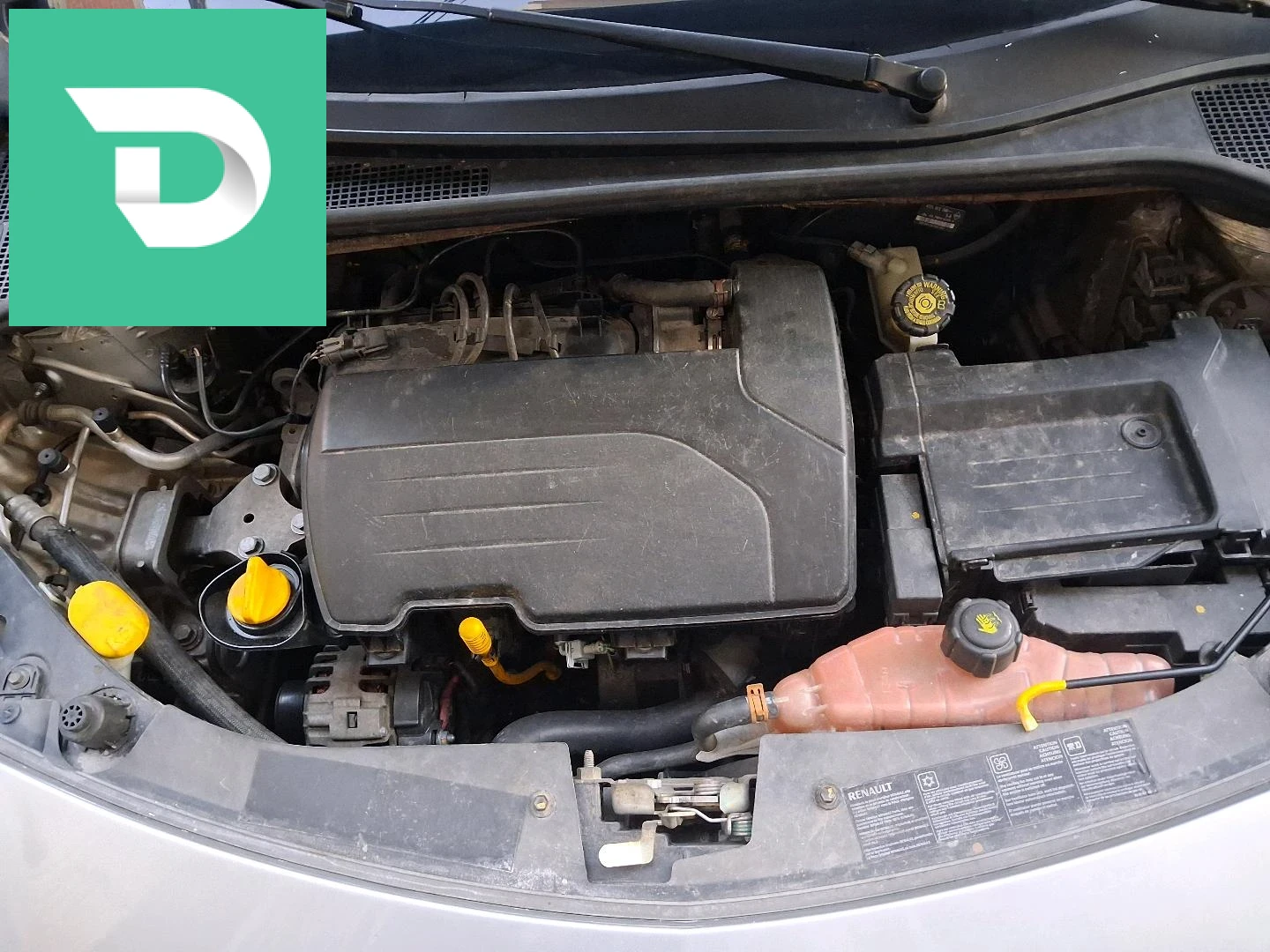 Renault Clio 3 2009 16 ALGER 