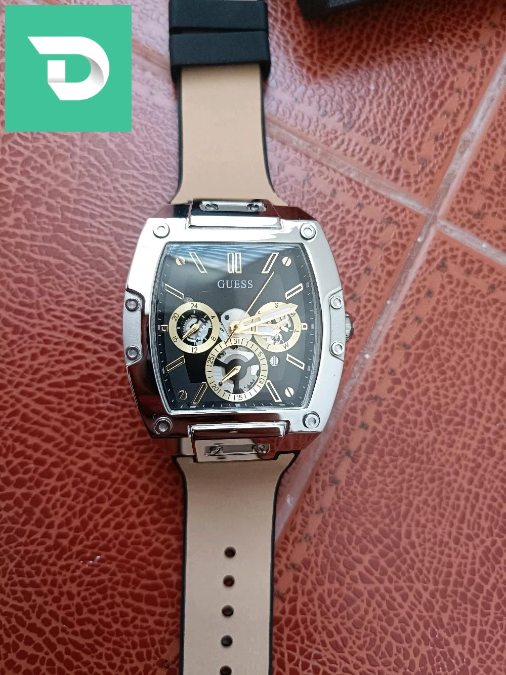 Montre Guess Phoenix 