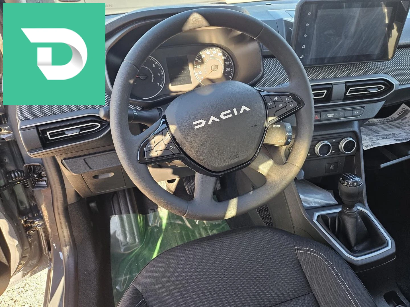 Dacia Logan 2025 16 ALGER 