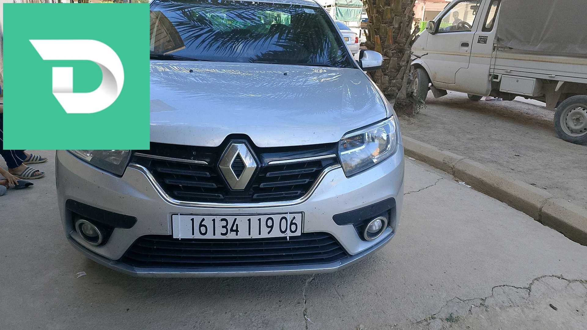 Renault SYMBOL 2019 4 OUM EL BOUAGHI 