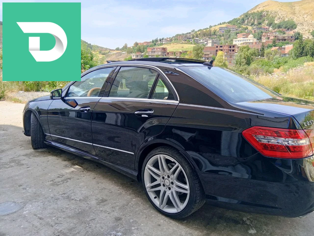 Mercedes 200 - 300 2013 19 SETIF 