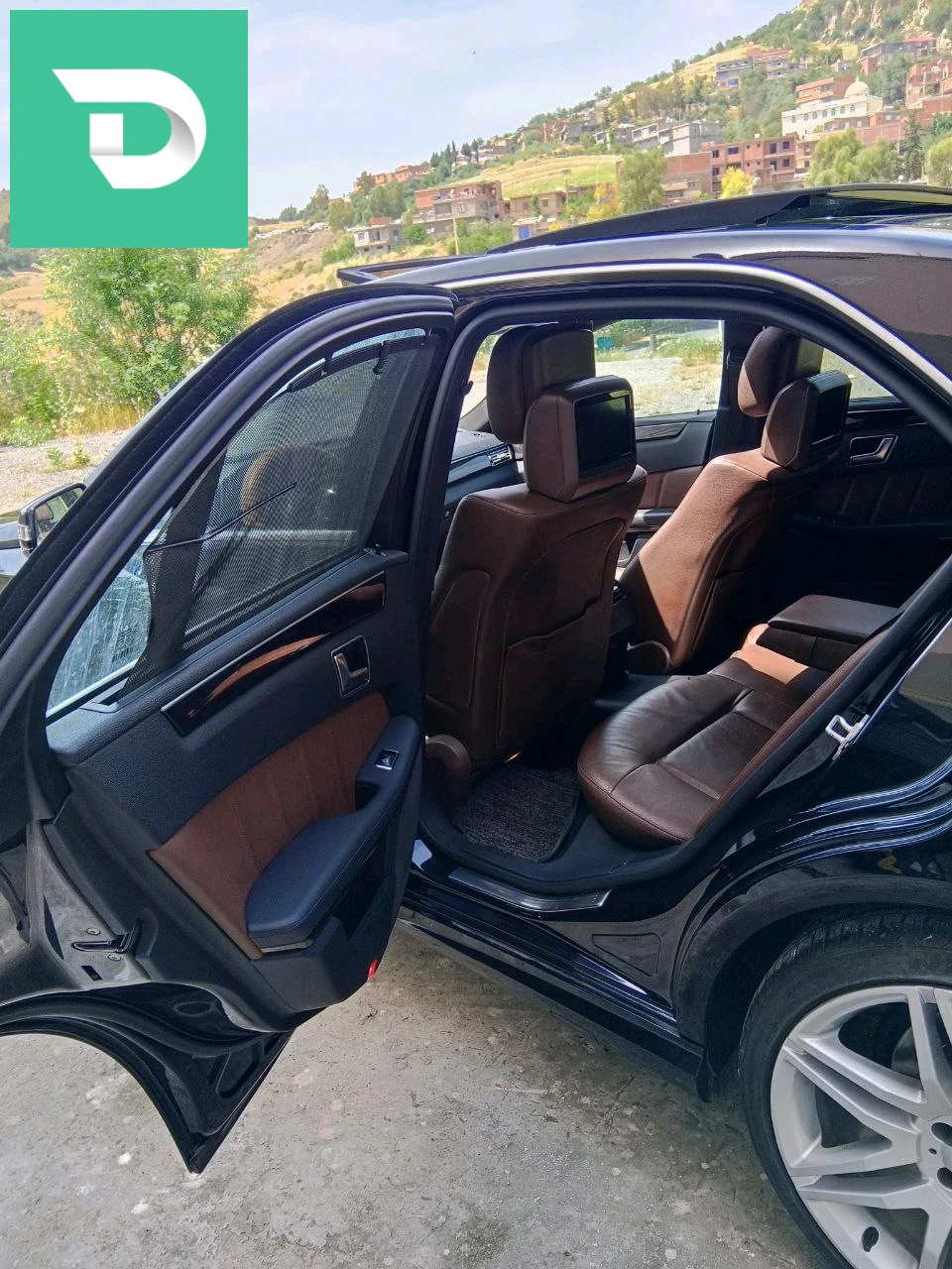 Mercedes 200 - 300 2013 19 SETIF 
