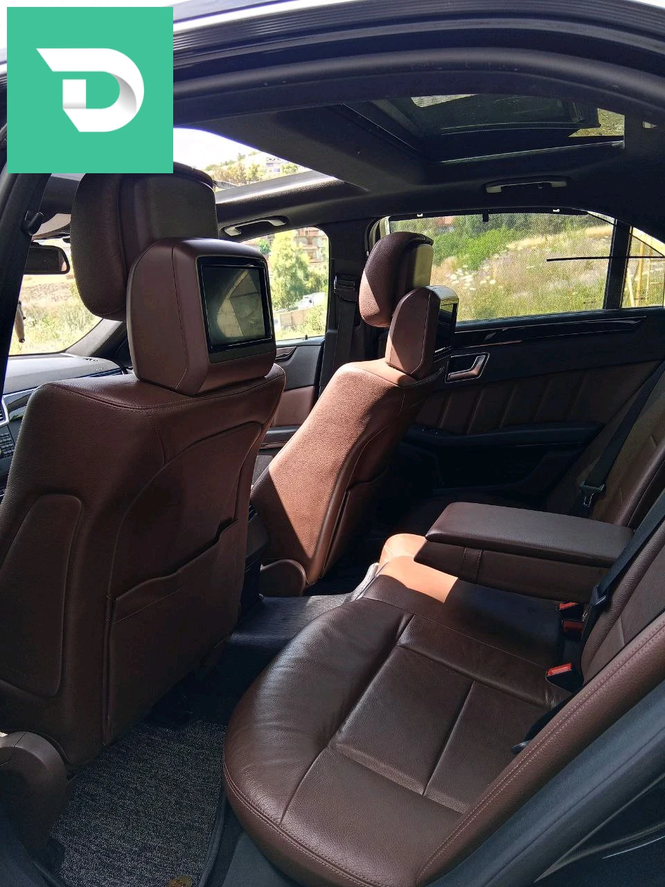 Mercedes 200 - 300 2013 19 SETIF 