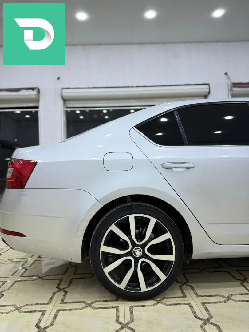 Skoda Octavia 2018 4 OUM EL BOUAGHI 