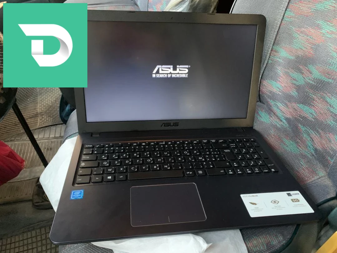 pc Asus jdid jamais utilisé sans boîte jamais chargée 100% de batterie c juste pour liquidation 