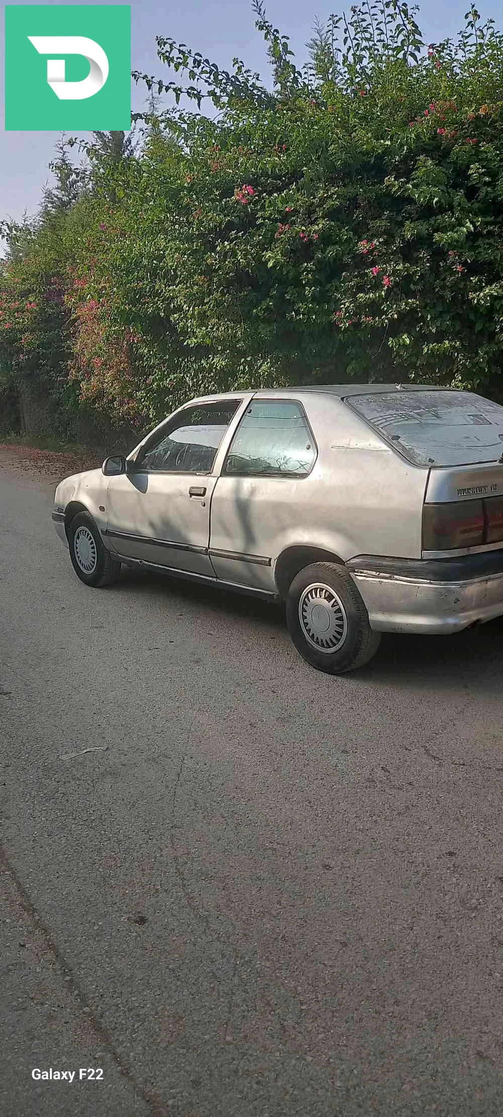 Renault R 19 1995 16 ALGER 