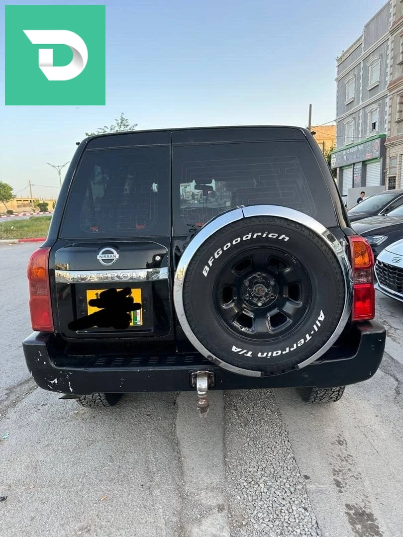 Nissan Patrol 2007 7 BISKRA 
