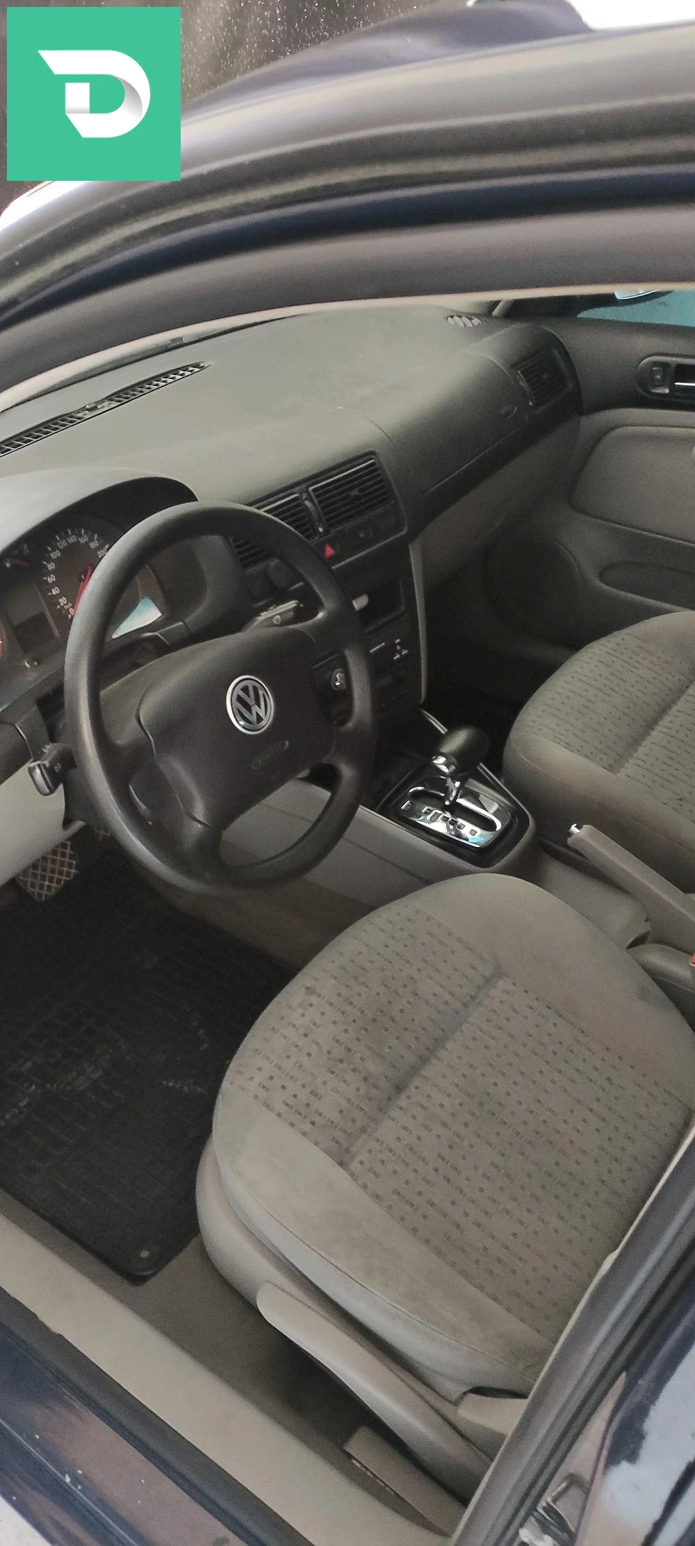 Volkswagen Golf 1999 24 GUELMA 
