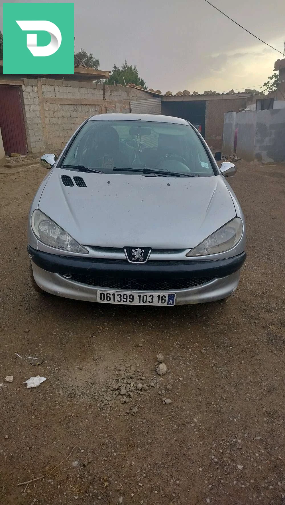 Voitures Volkswagen à 4 OUM EL BOUAGHI