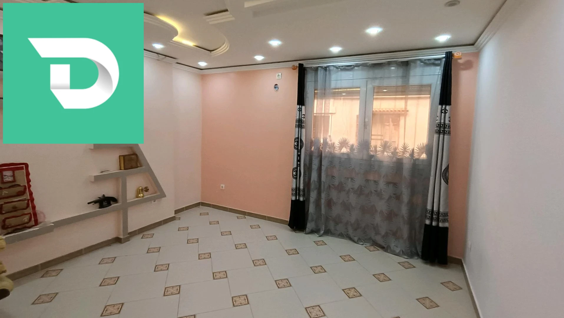À vendre Villas les chambres 10 16 ALGER 