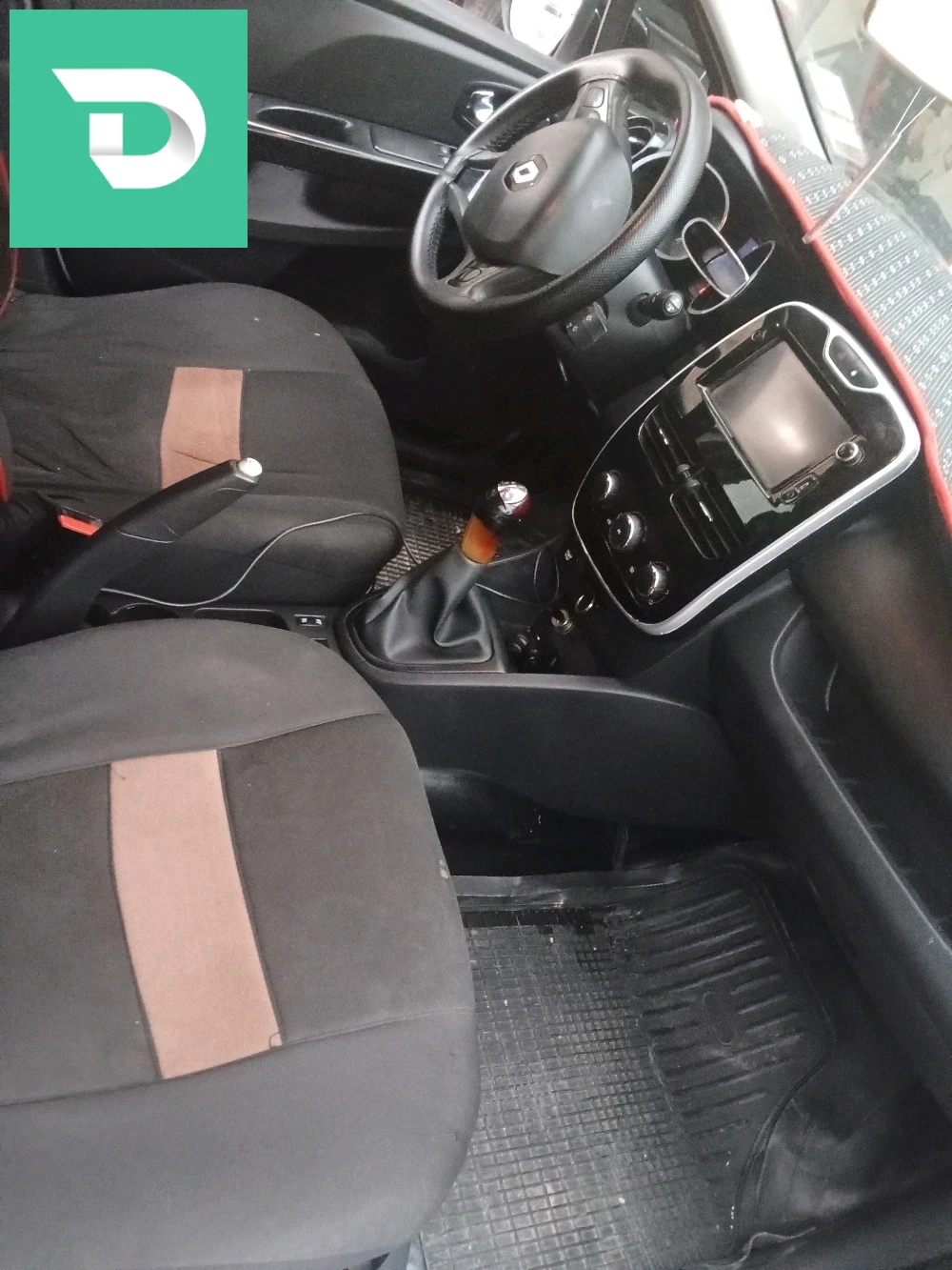 Renault Clio 4 2014 26 MEDEA 