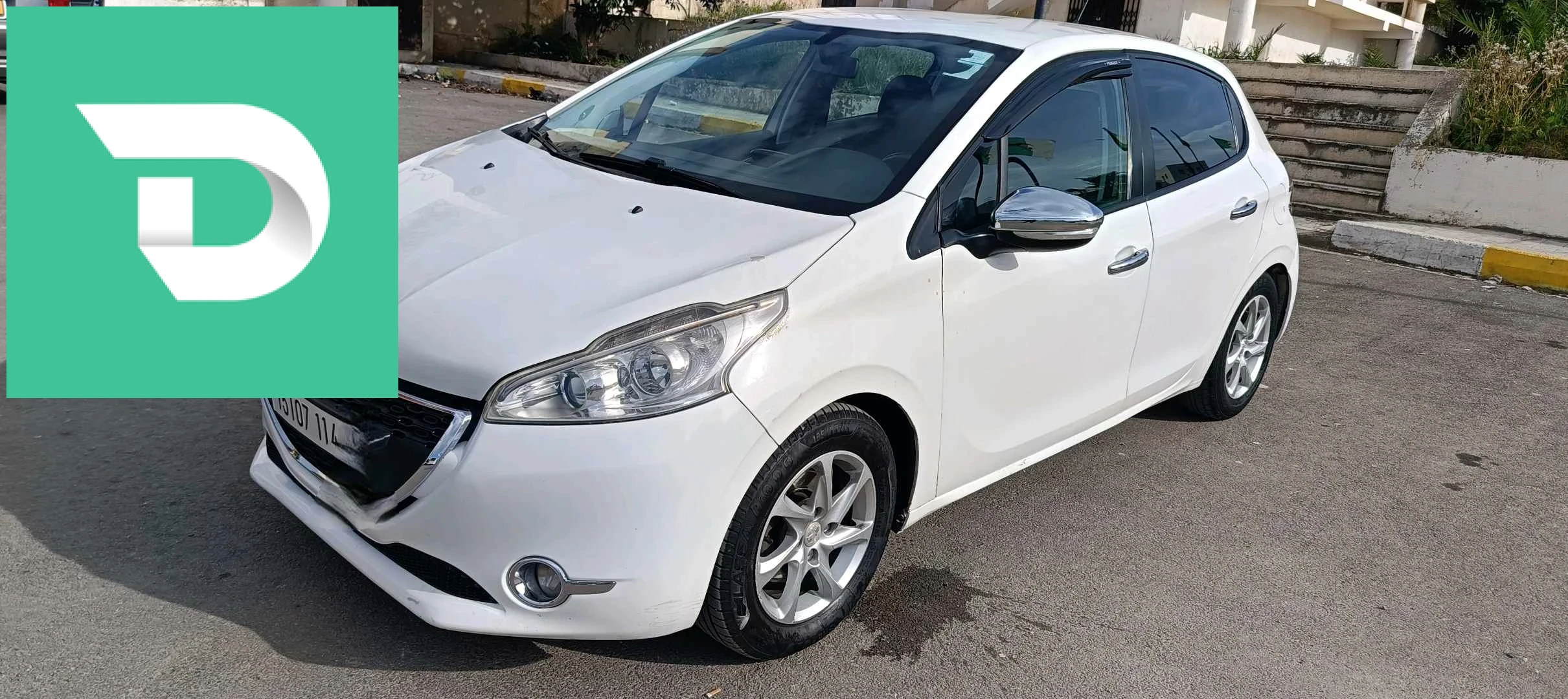 Peugeot 208 2014 43 MILA 