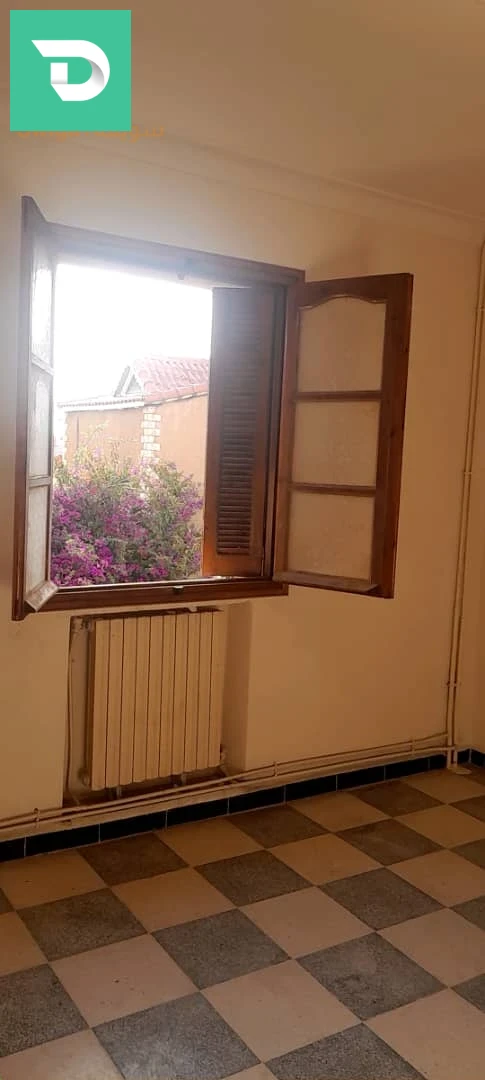 À vendre Villas les chambres 8 16 ALGER 