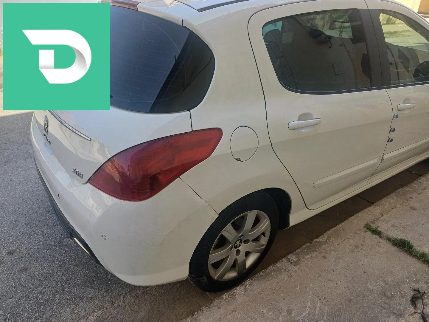 Peugeot 308 2012 18 JIJEL 