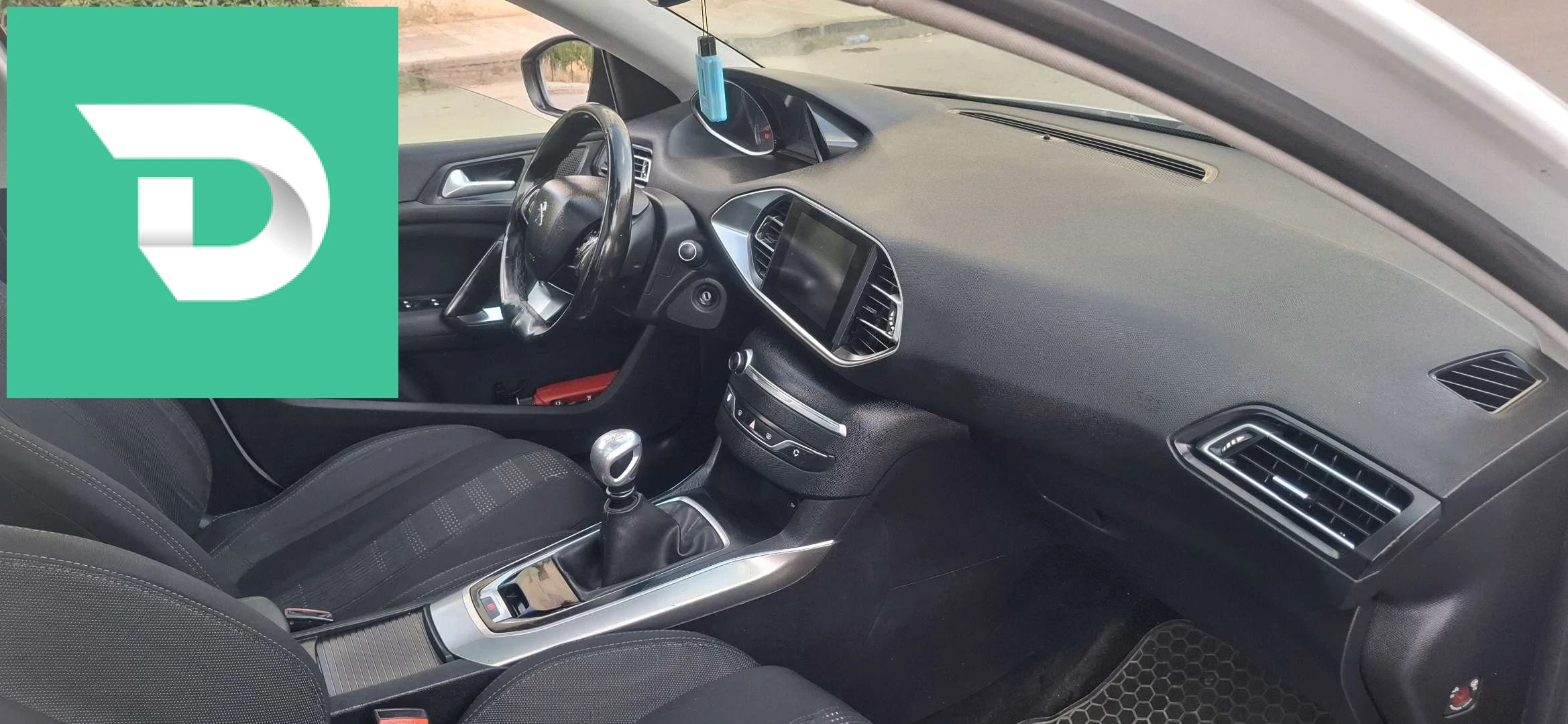 Peugeot 308 2015 5 BATNA 