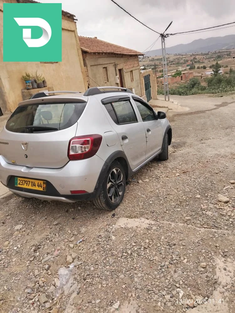 Dacia Sandero 2014 44 AIN DEFLA 