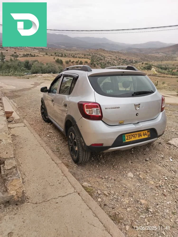 Dacia Sandero 2014 44 AIN DEFLA 