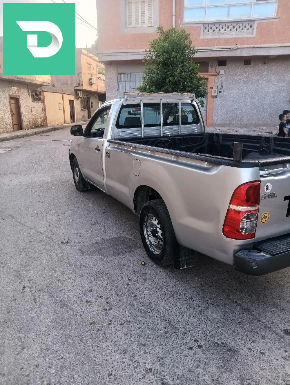 Toyota Hilux 2015 10 BOUIRA 