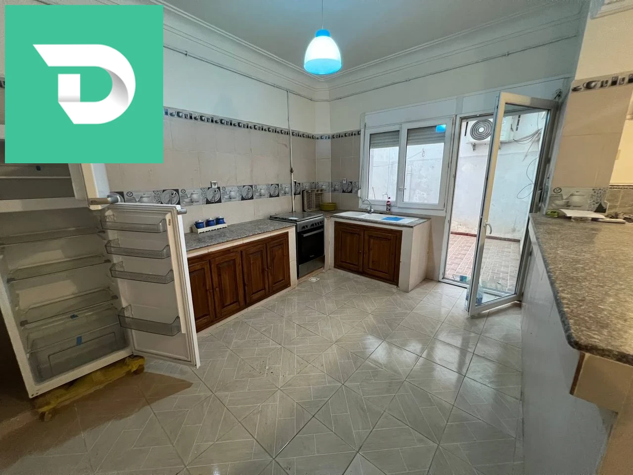 A louer Niveau de villa les chambres 46 AIN TEMOUCHENT 