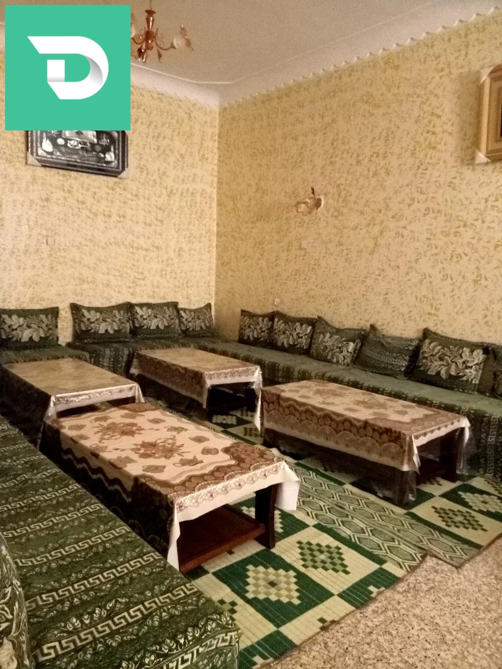À vendre Villas les chambres 10 29 MASCARA 