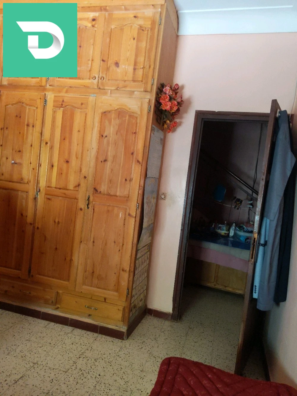 À vendre Niveau de villa les chambres 3 46 AIN TEMOUCHENT 