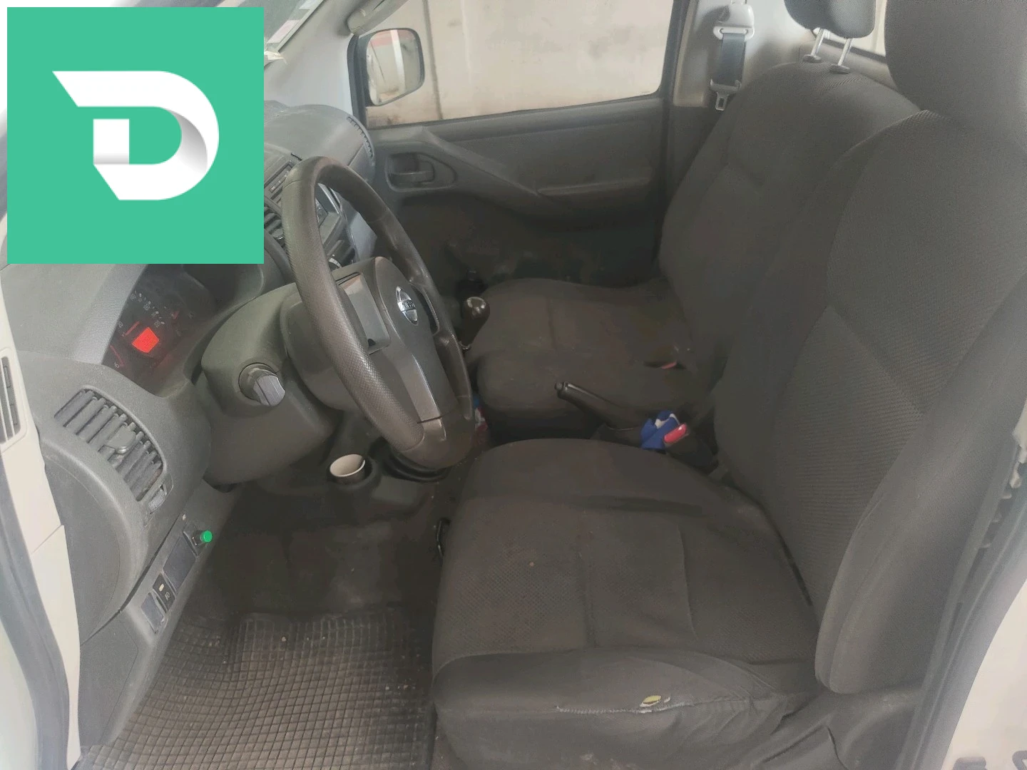 Nissan Navara 2013 4 OUM EL BOUAGHI 