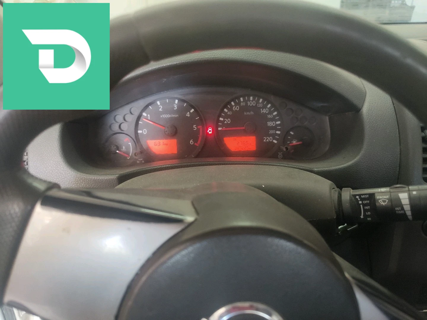 Nissan Navara 2013 4 OUM EL BOUAGHI 