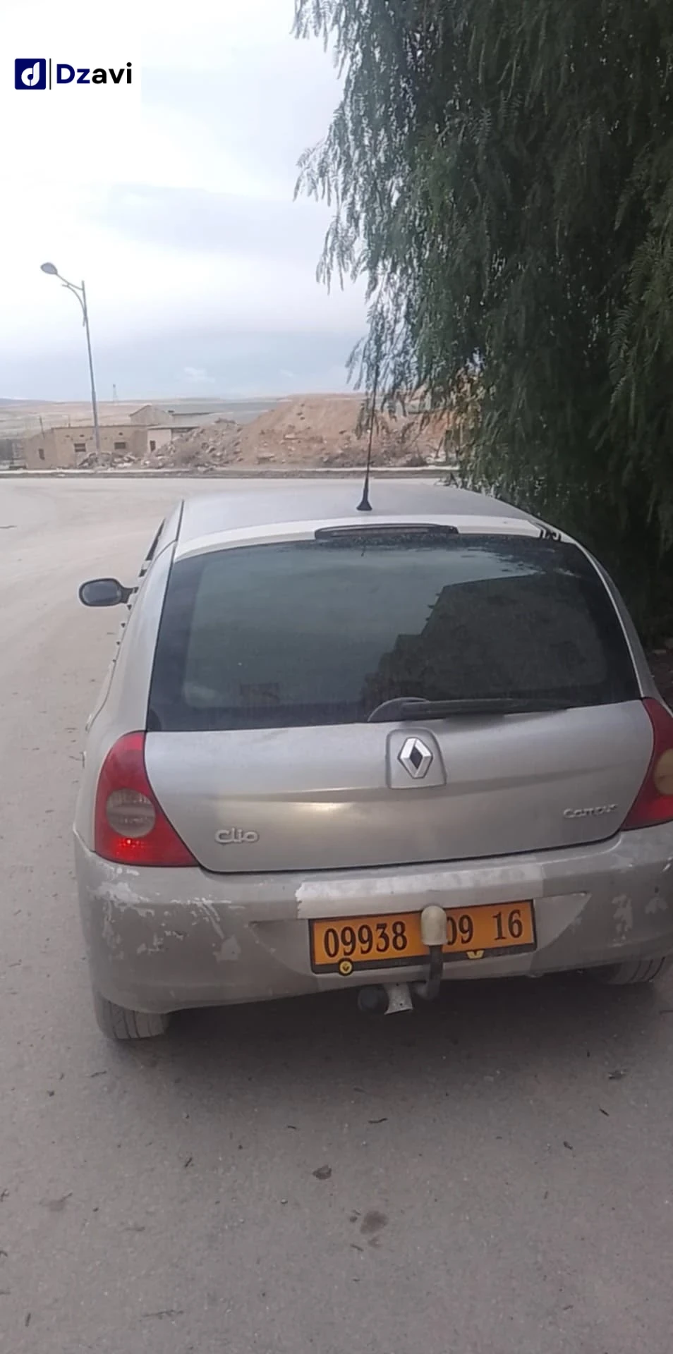 Renault Échange à 48 RELIZANE