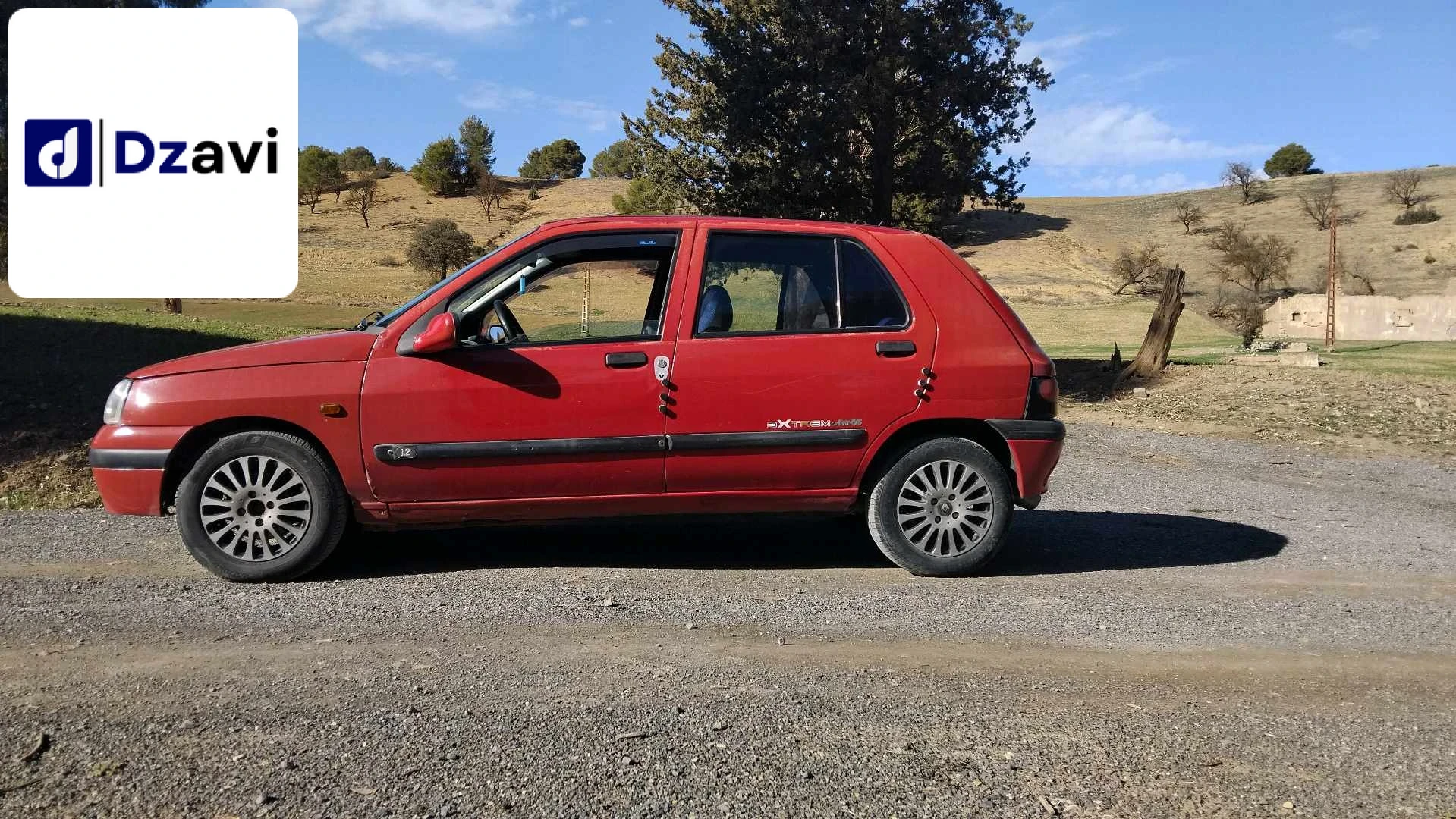 Renault À vendre à 26 MEDEA