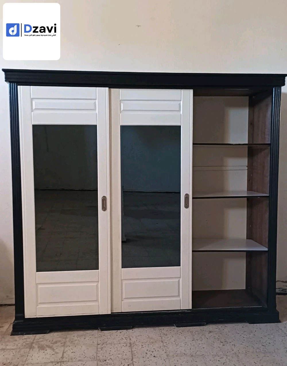 _ armoire 3 port collisant _ lit 2 place _ Coiffeuse _ 2 table de Nuit المكان وهران مسرغين 0795829108