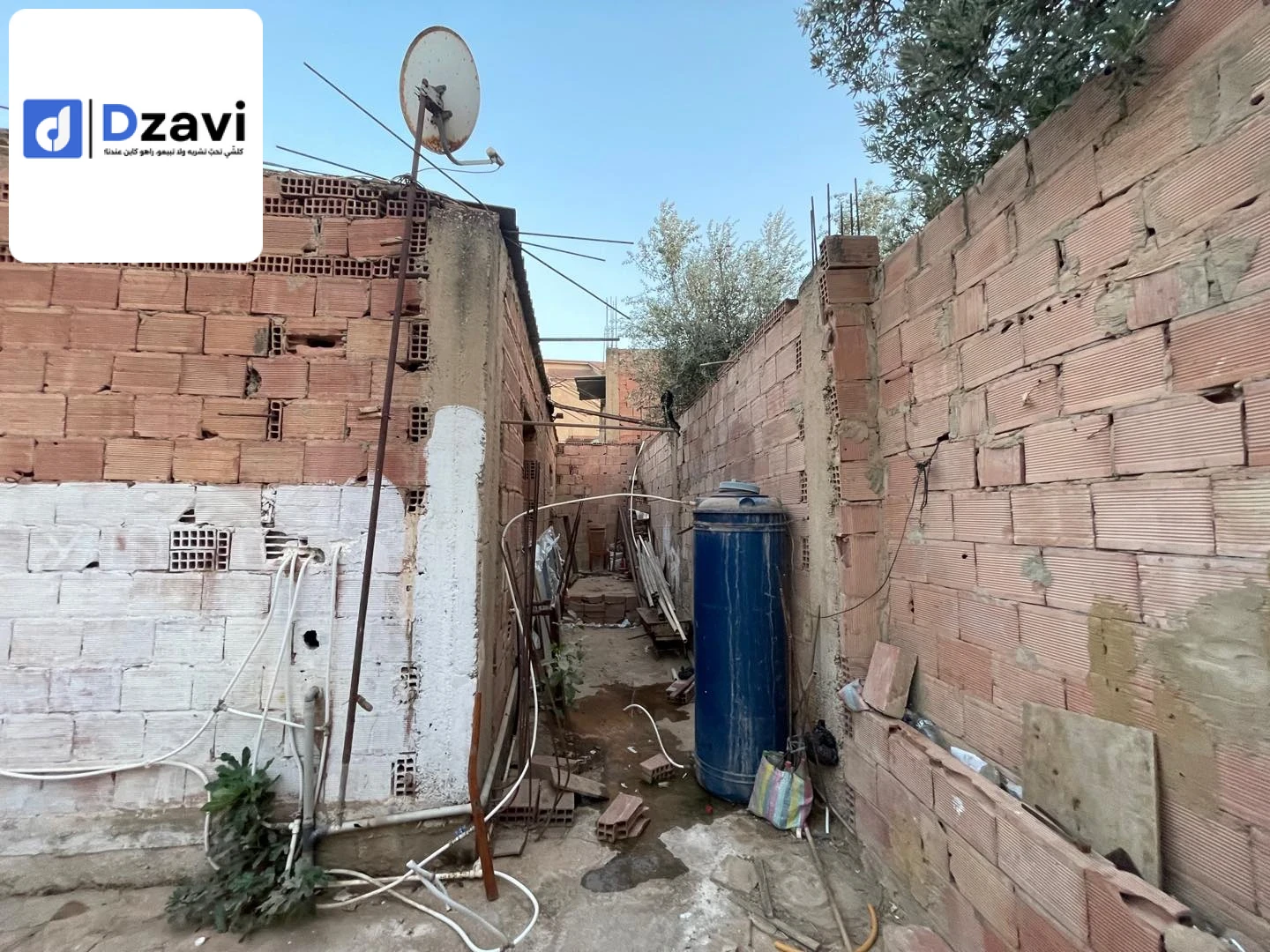 Maisons Traditionnelles À vendre à 44 AIN DEFLA superficie 300 m2