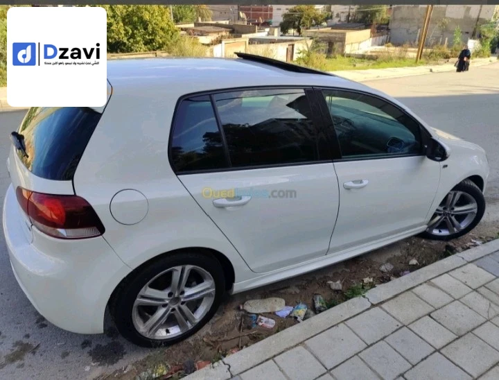 Voitures Volkswagen à 4 OUM EL BOUAGHI