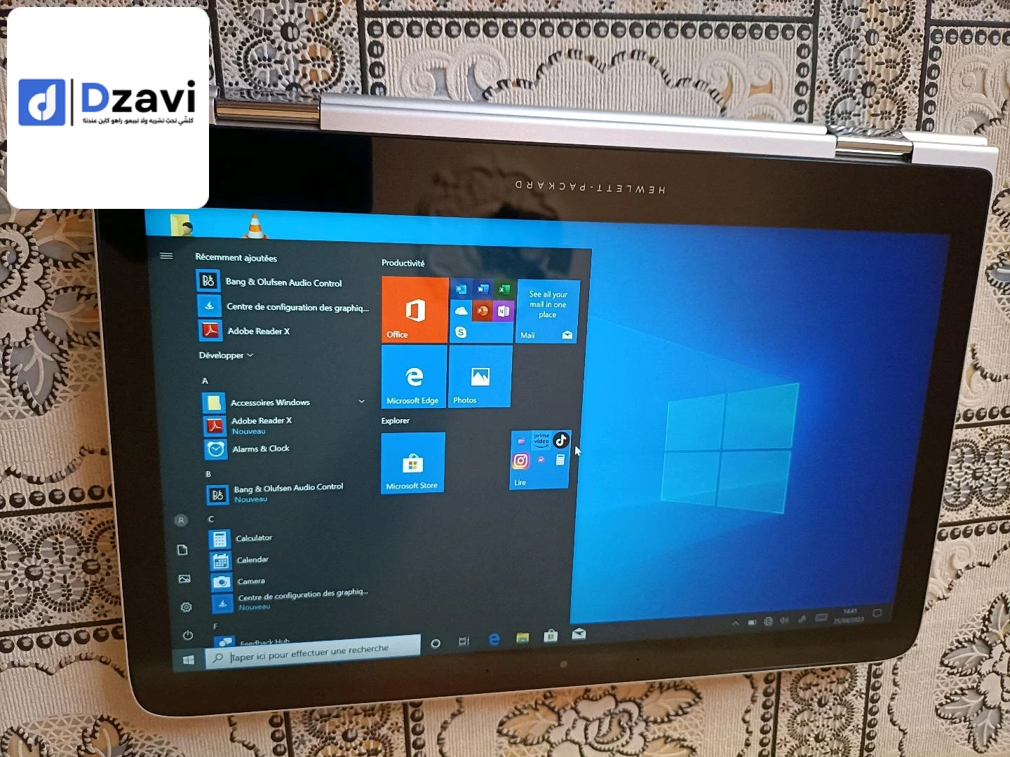 Hp I5 8g ram, stockage 250 g, CPU 6200 U,carte graphique HD graphics 520 ,2,4 ghz,64 bits
