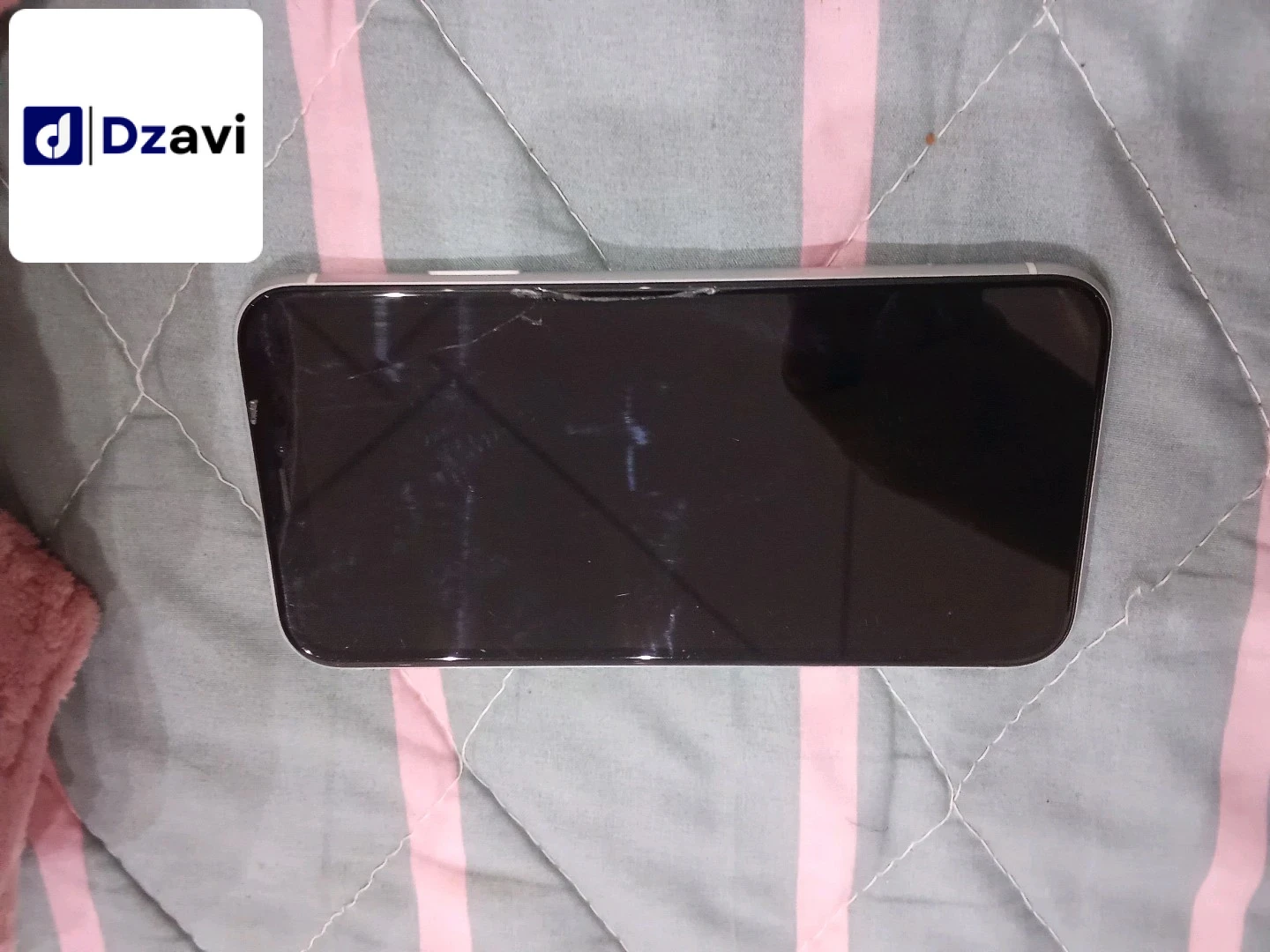 IPhone à vendre à 16 ALGER