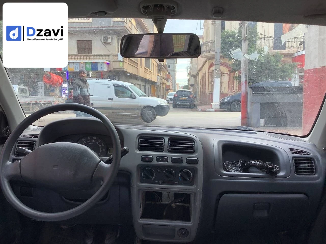 Voitures Suzuki à 42 TIPAZA