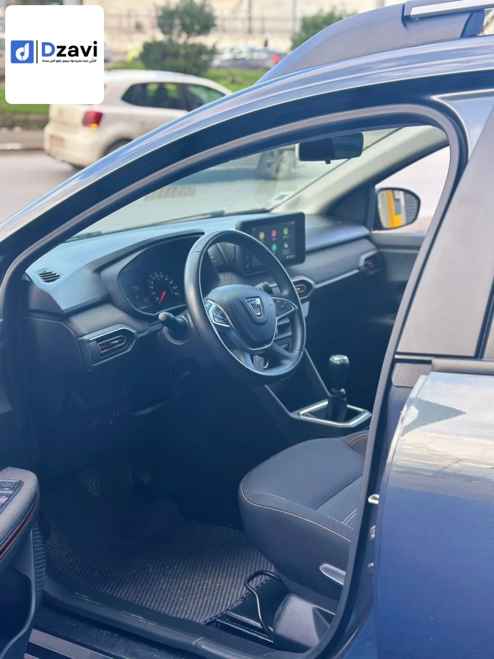 Voitures Dacia à 16 ALGER