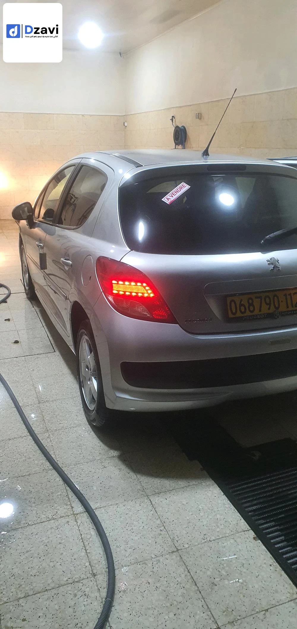 Voitures Peugeot à 19 SETIF