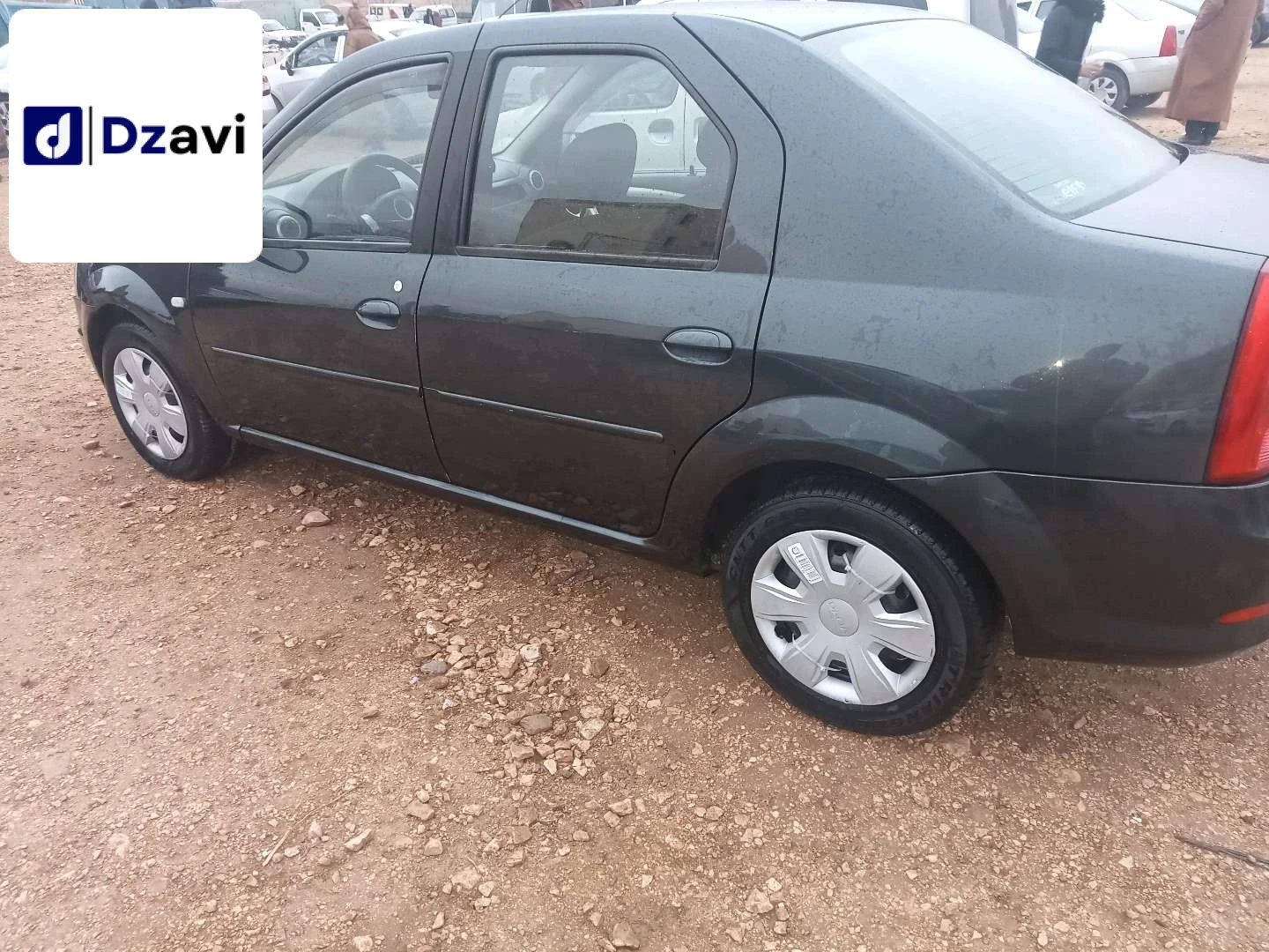 Dacia À vendre à 4 OUM EL BOUAGHI