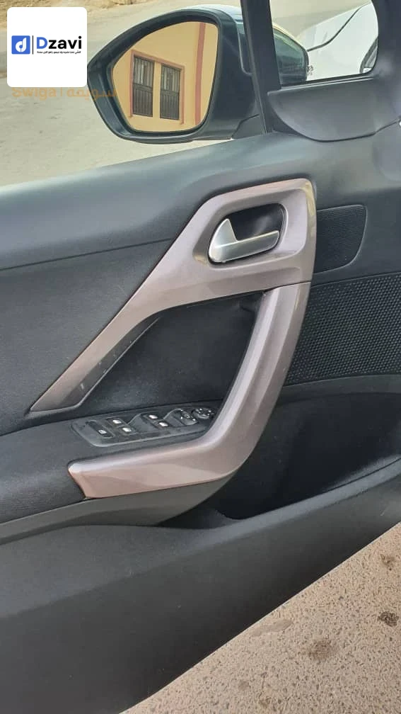 Voitures Peugeot à 5 BATNA