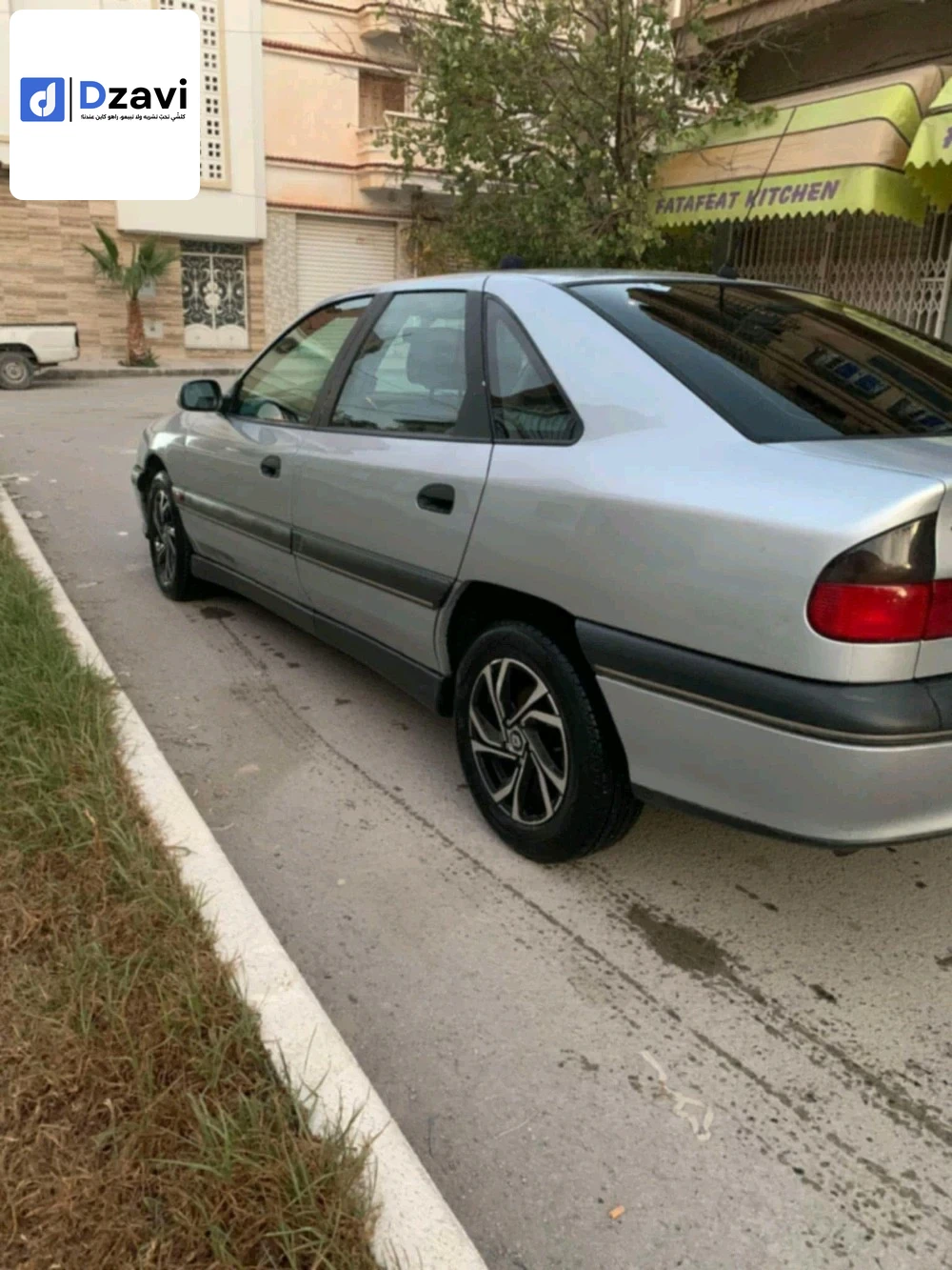 Voitures Renault à 5 BATNA