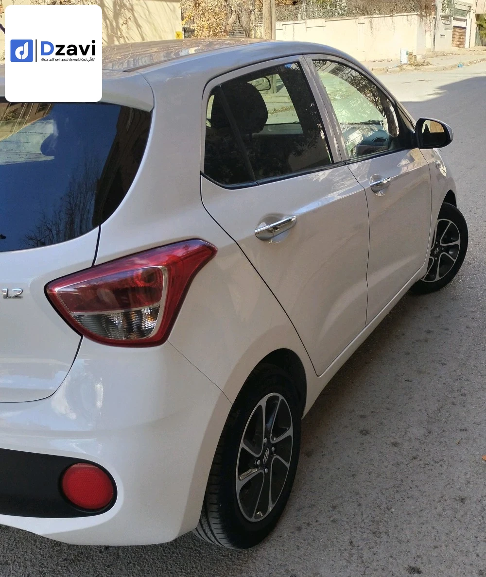 Voitures Hyundai à 5 BATNA