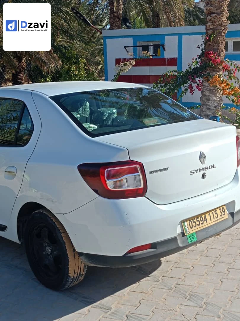 Voitures Renault à 39 EL OUED