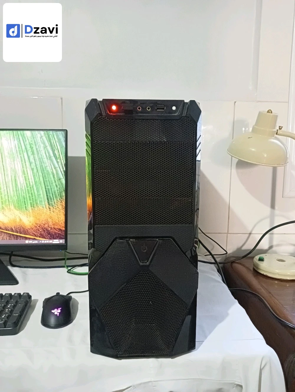 -Écran acer 24 pouces .75hz display port+ 2 HDMI porte. 1080p -Carte mère B450m-A fiha 4 slot pour ram -Processeur Ryzen 3 2200g Vega 8 + fan -Ram 16g ddr4 -Boite alimentation capsys 700W -Stockage 1 terra hdd -Sori Razer Viper mini -Casque Razer kraken -
