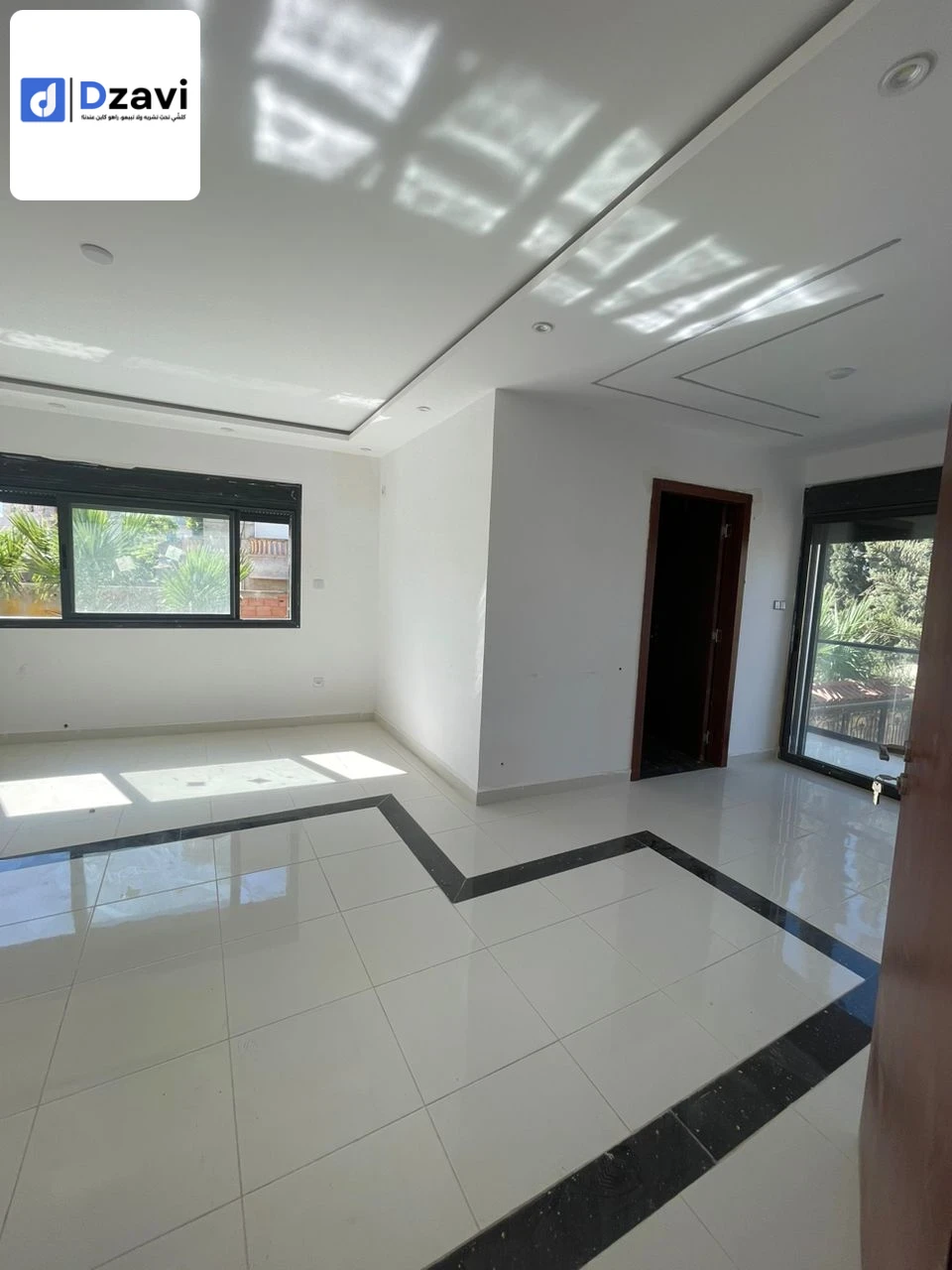 Villas À vendre à 16 ALGER superficie 550 m2